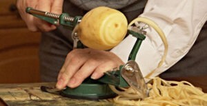Mechanical peeler