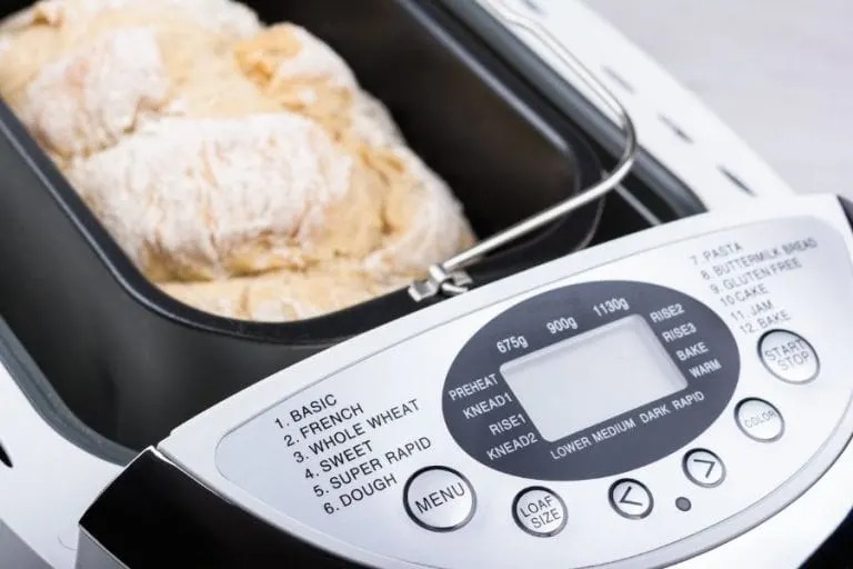 What are the different types of bread makers?